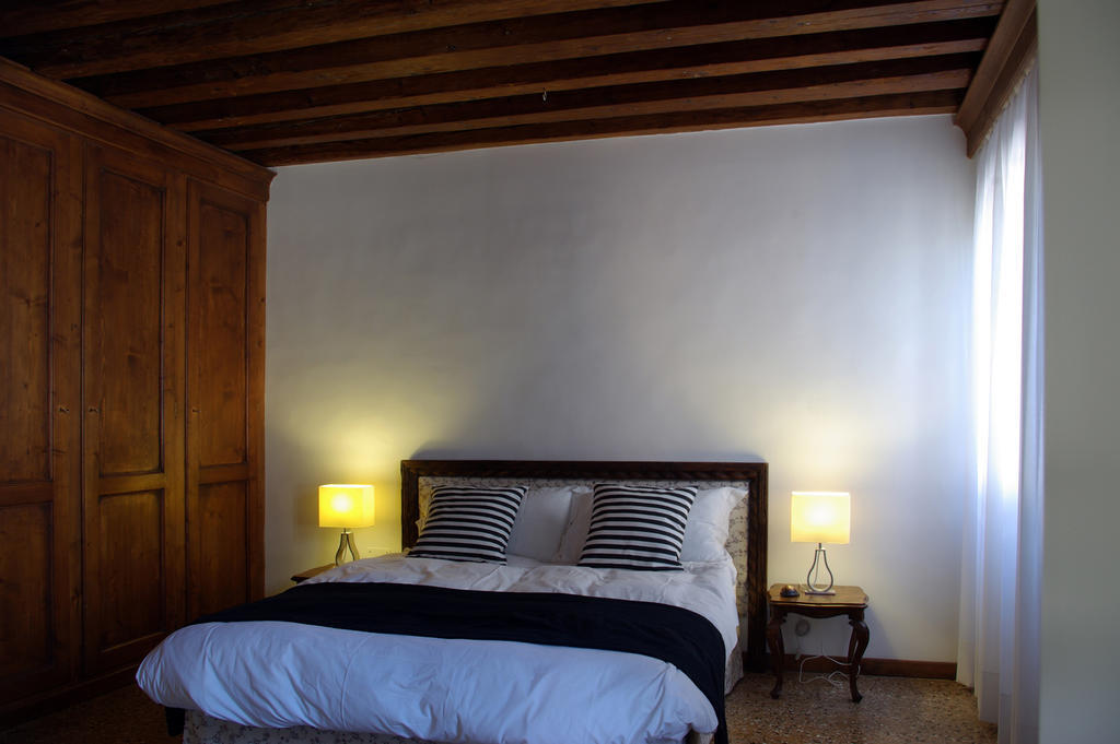 Appartamenti San Luca Venedik Oda fotoğraf